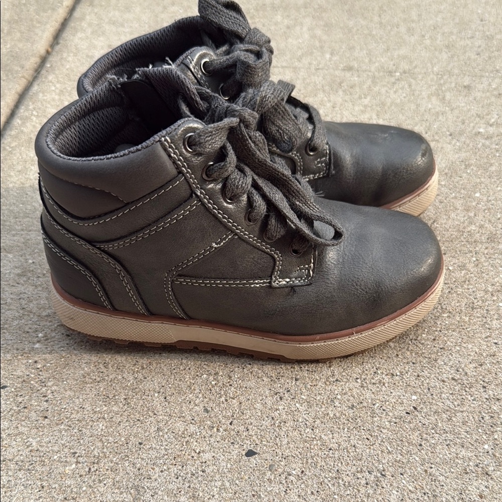 Sonoma Black Leather Ankle Boots with Lace-Up Design